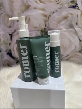 Romner Hydrating Women’s Skincare Set in Sage Green
